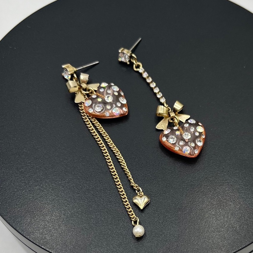 Betsey Johnson Mismatched Lucite Rhinestone Copper‎ Hesrt Bow Earrings